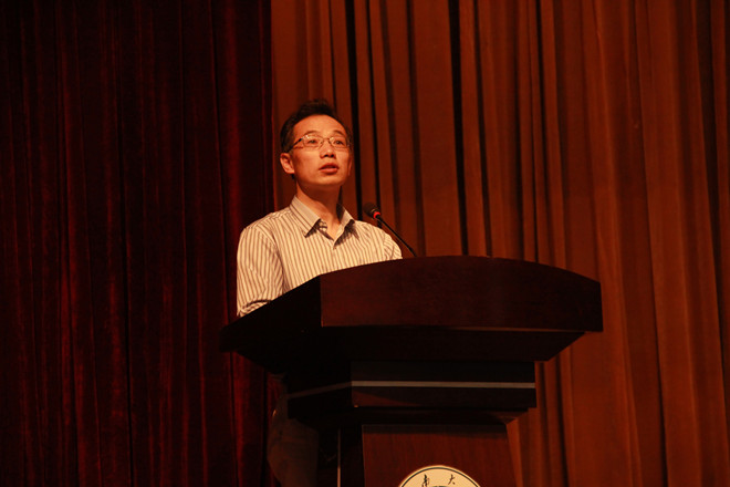 一品探花
2015外语节开幕式暨外语配音大赛决赛成功举办