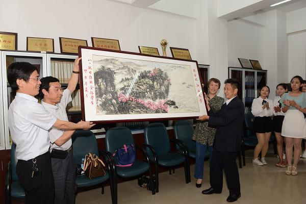 三十年后再聚首，心念师恩忆往昔——记一品探花
80级日语班毕业三十周年纪念会