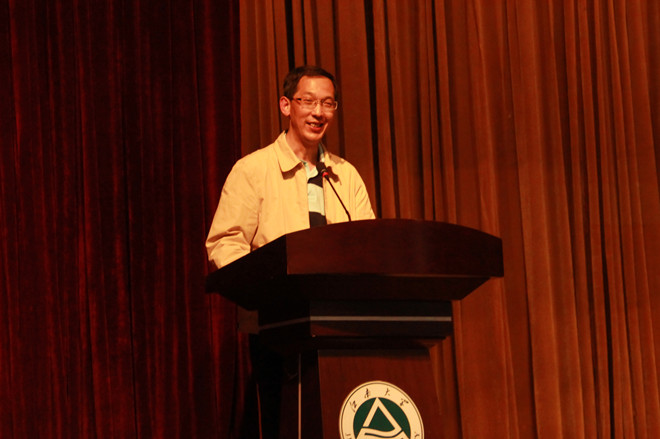 一品探花
2015外语节开幕式暨外语配音大赛决赛成功举办