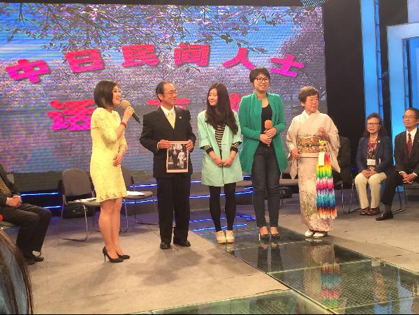 一品探花
日语系同学应邀参加“中日民间友好”访谈节目