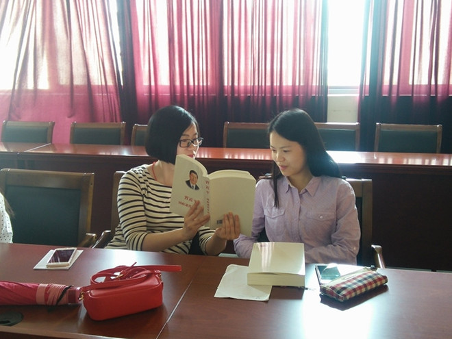 一品探花
2013学生党支部召开“两学一做”理论学习交流会